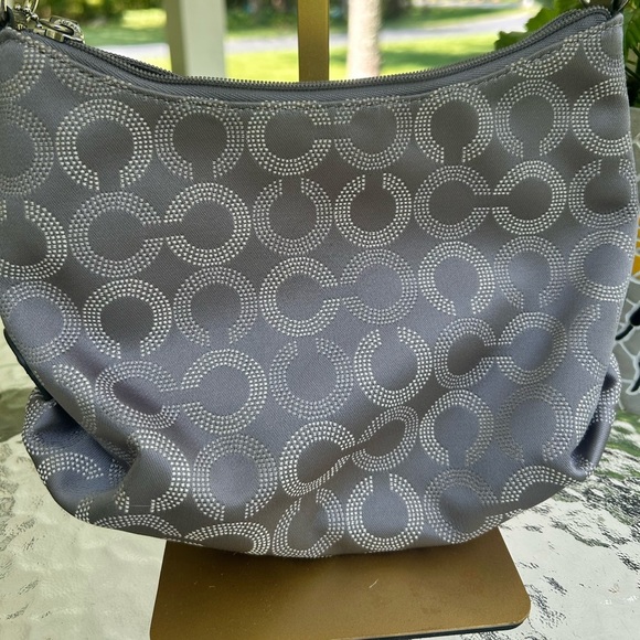 Authentic Coach Ashley Dot op Art Grey signature swing pack Crossbody bag. - Picture 5 of 9